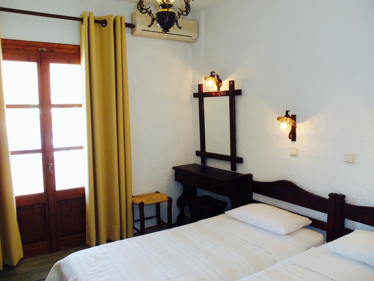 Alexandros Hotel Grikos Bay  エクステリア 写真