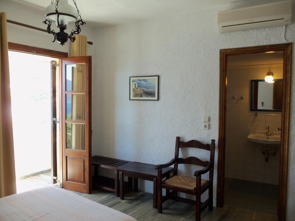 Alexandros Hotel Grikos Bay  エクステリア 写真
